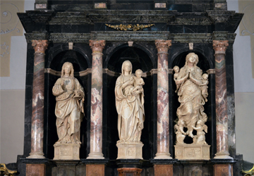 Marblee altar with statues by Antonello Gagini