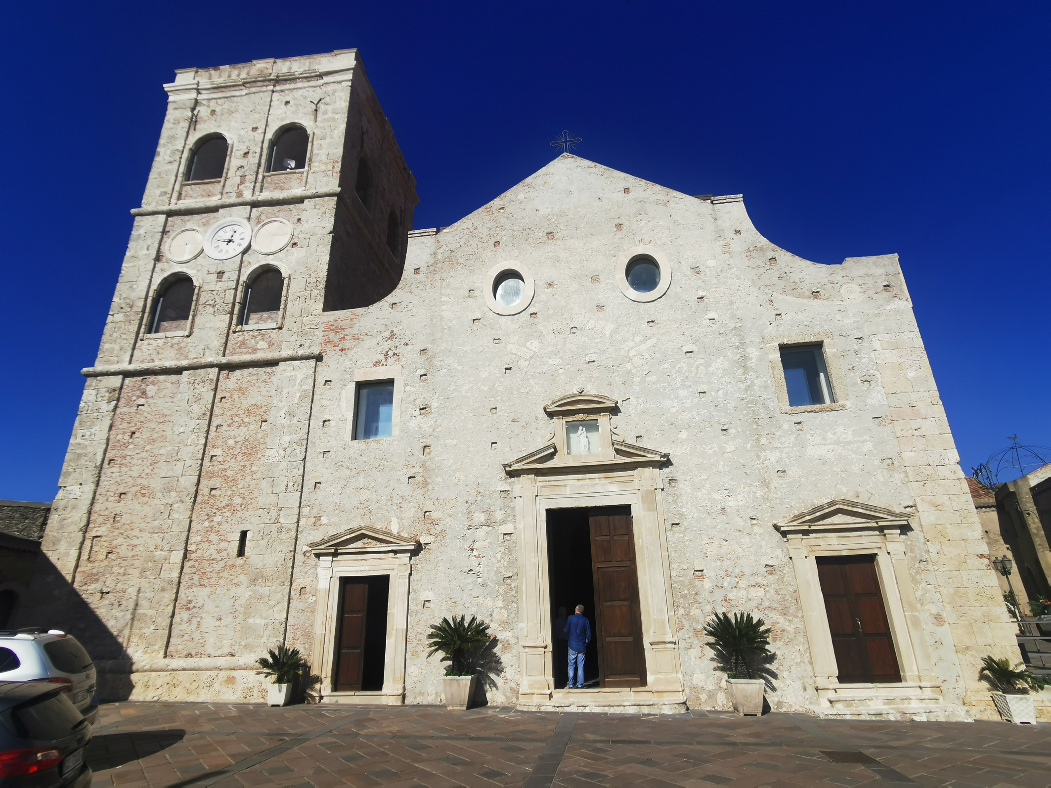 Chiesa madre dedicata a san Nicolò di Bari